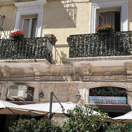Palazzo Le Travi Hotel Bari Exterior foto