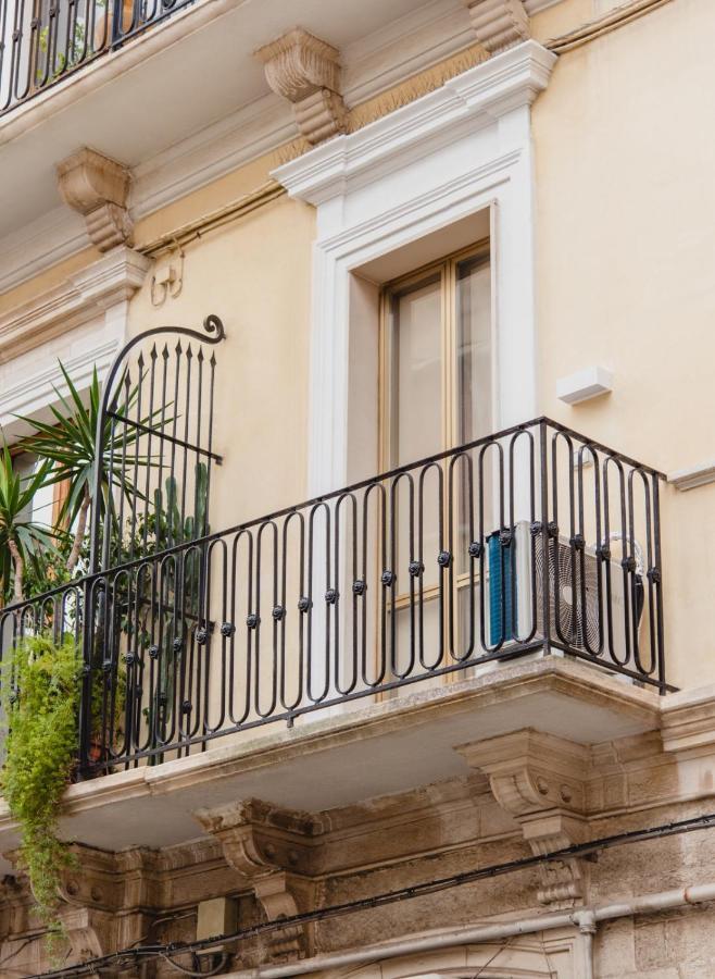 Palazzo Le Travi Hotel Bari Exterior foto