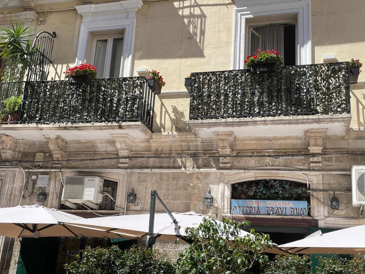 Palazzo Le Travi Hotel Bari Exterior foto